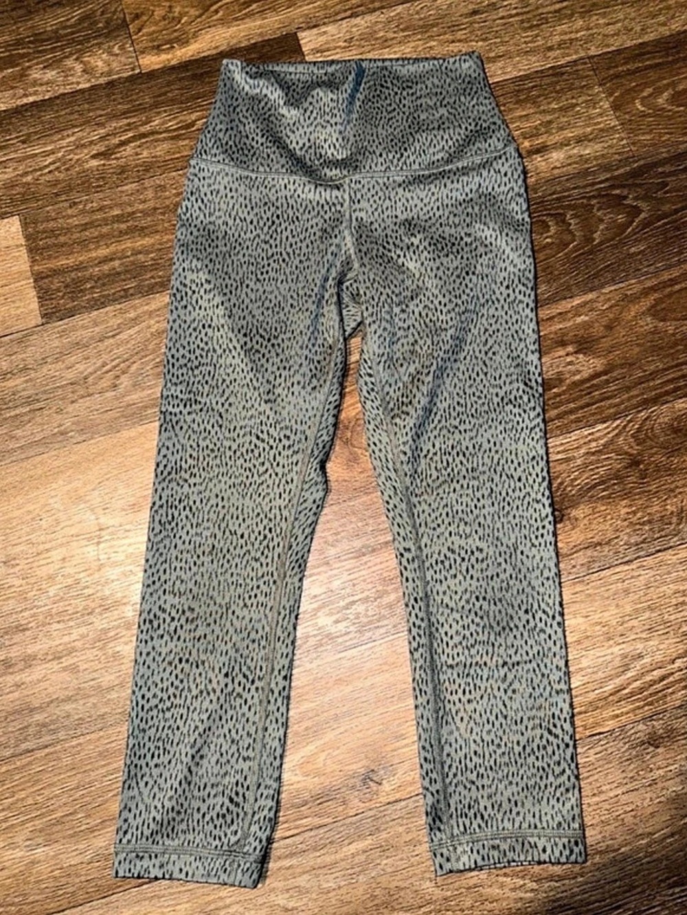 Lululemon Align High-Rise Pant 25" Spray Leopard Gray